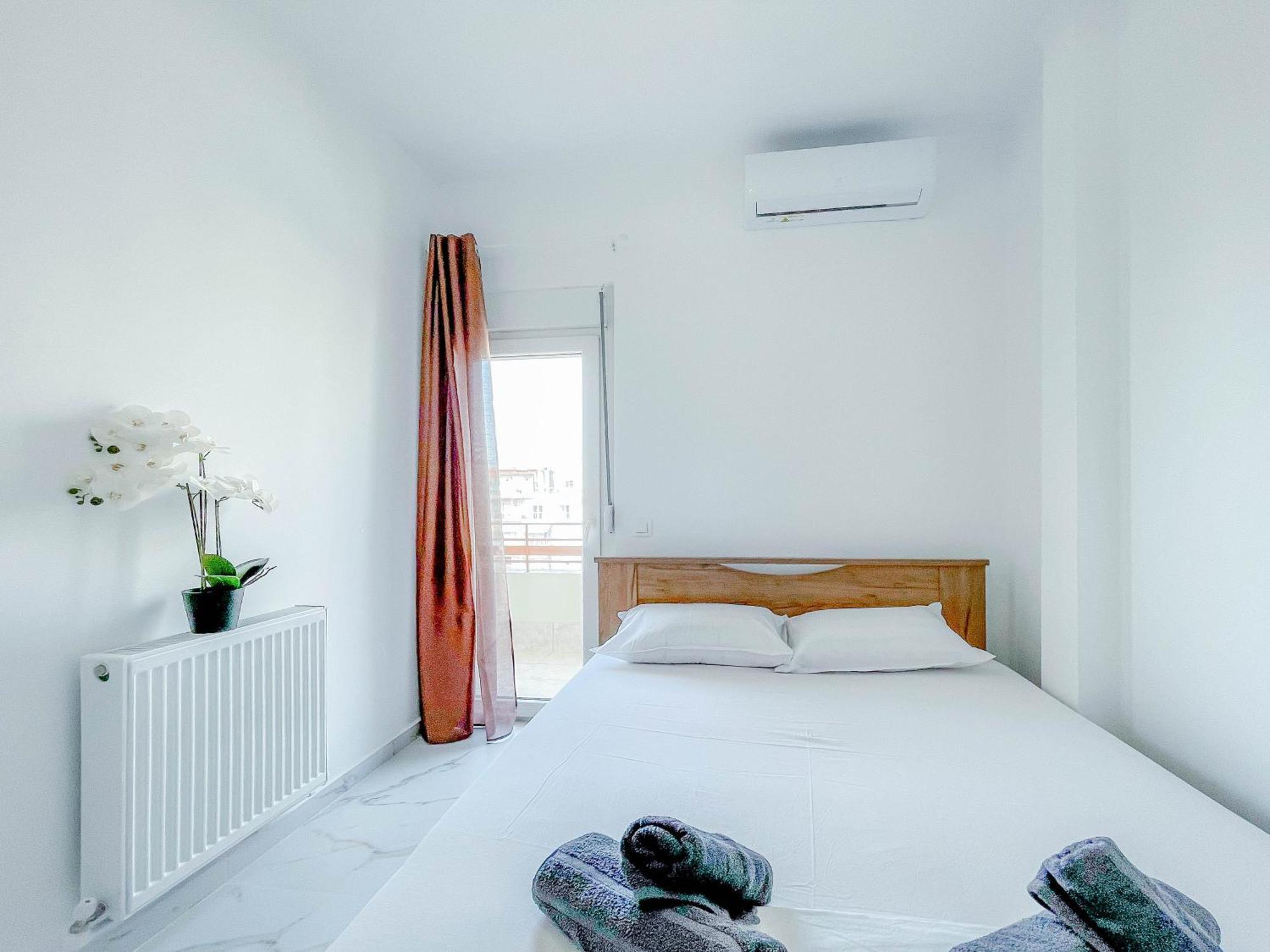 Aya Luxury - Free Public Parking Apartment