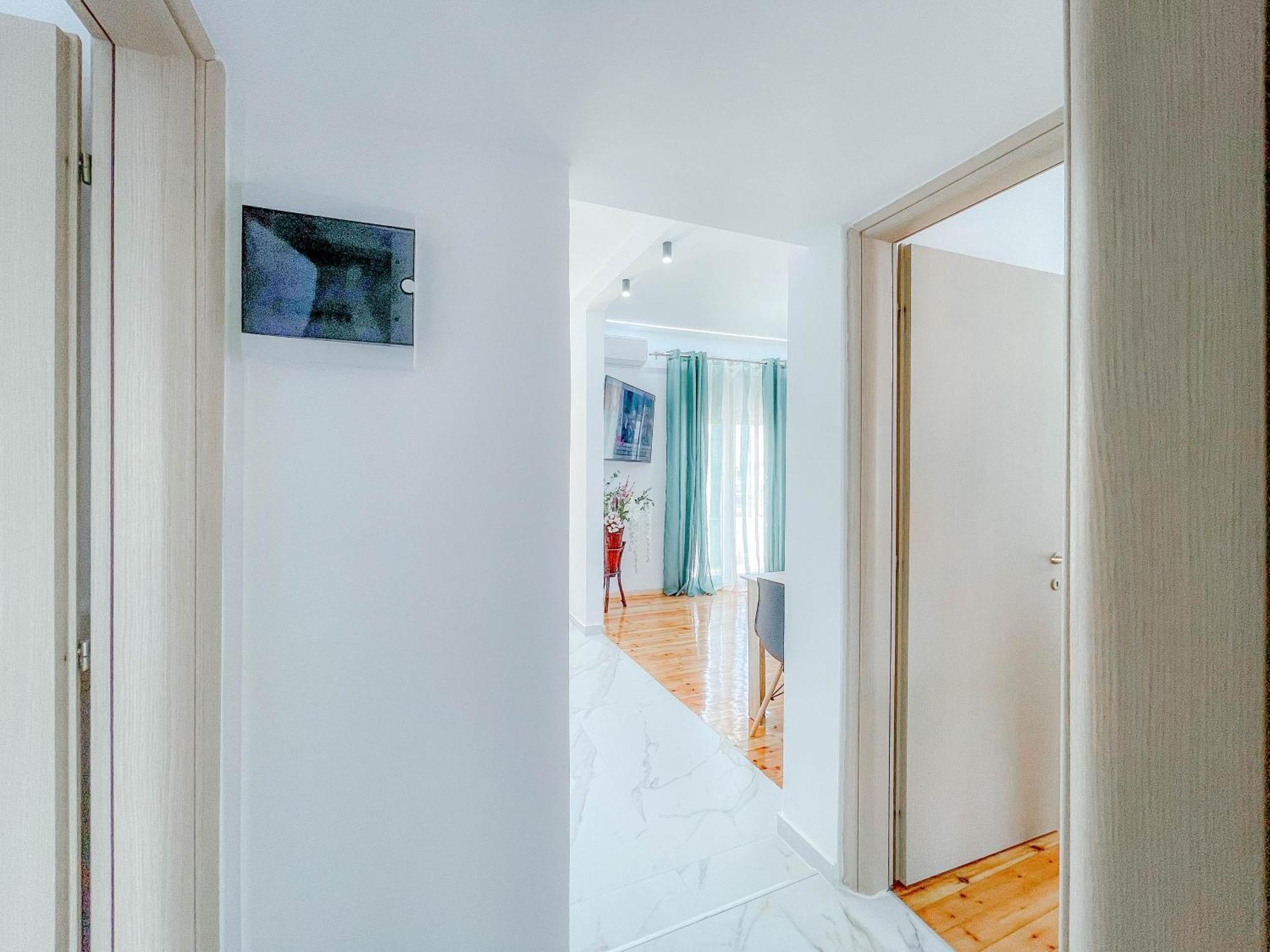 Aya Luxury - Free Public Parking Apartment *