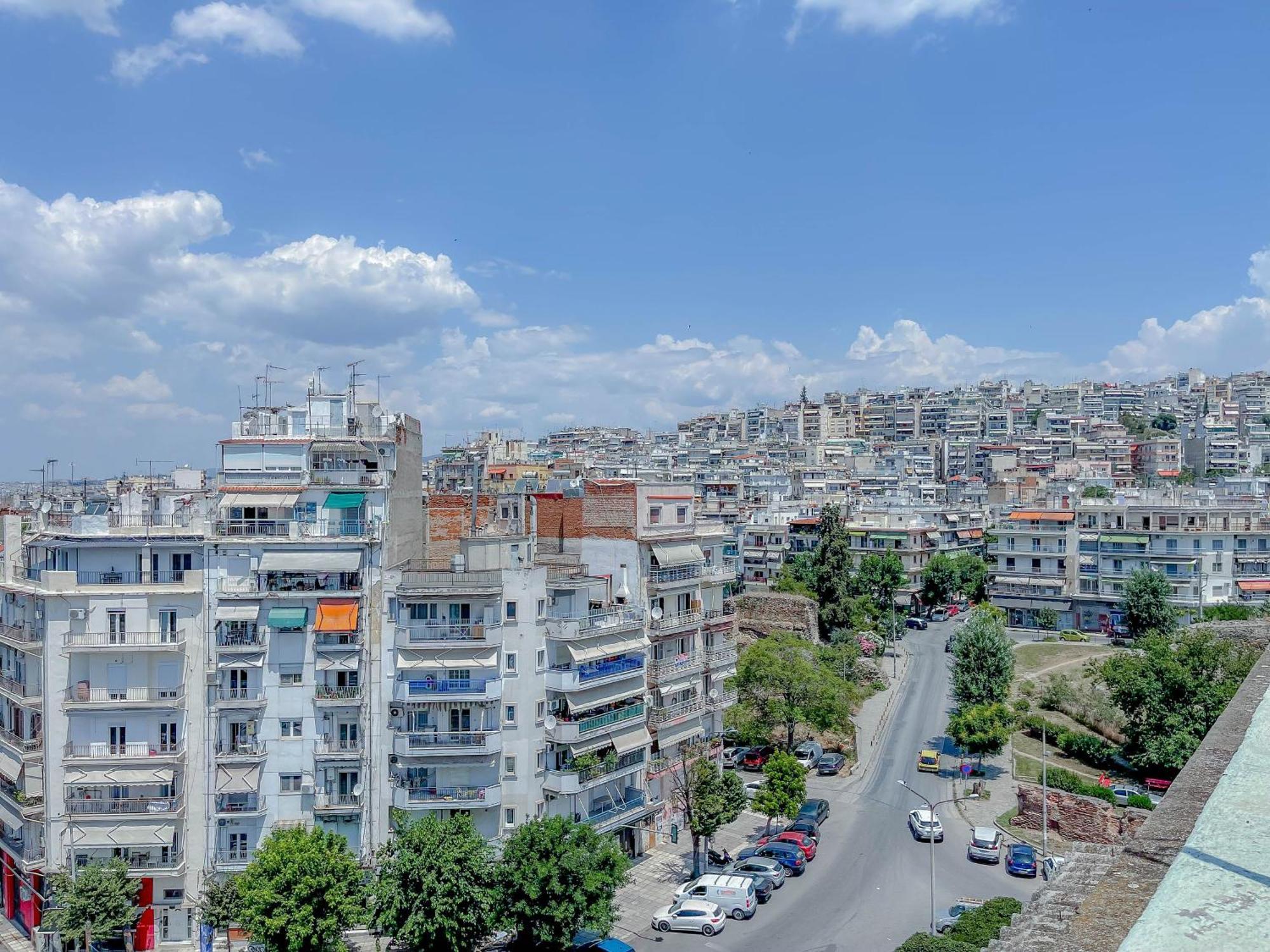 Aya Luxury - Free Public Parking Apartment